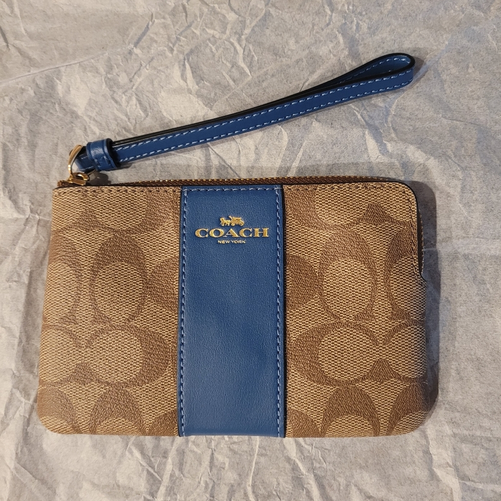 COACH - Corner Zip Wristlet in Signature Canvas - Khaki / Deep Atlantic NWT